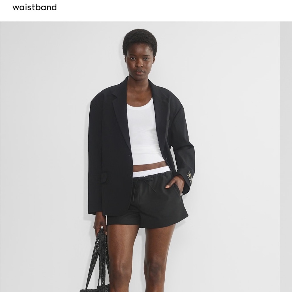 Aritzia Babaton Equity Shorts